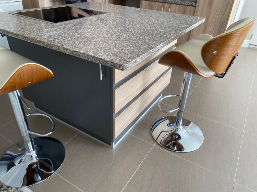 3 Bedroom Property for Sale in Parsonsvlei Eastern Cape